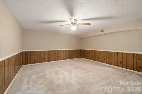 15 Carriage Court Hendersonville NC 28791