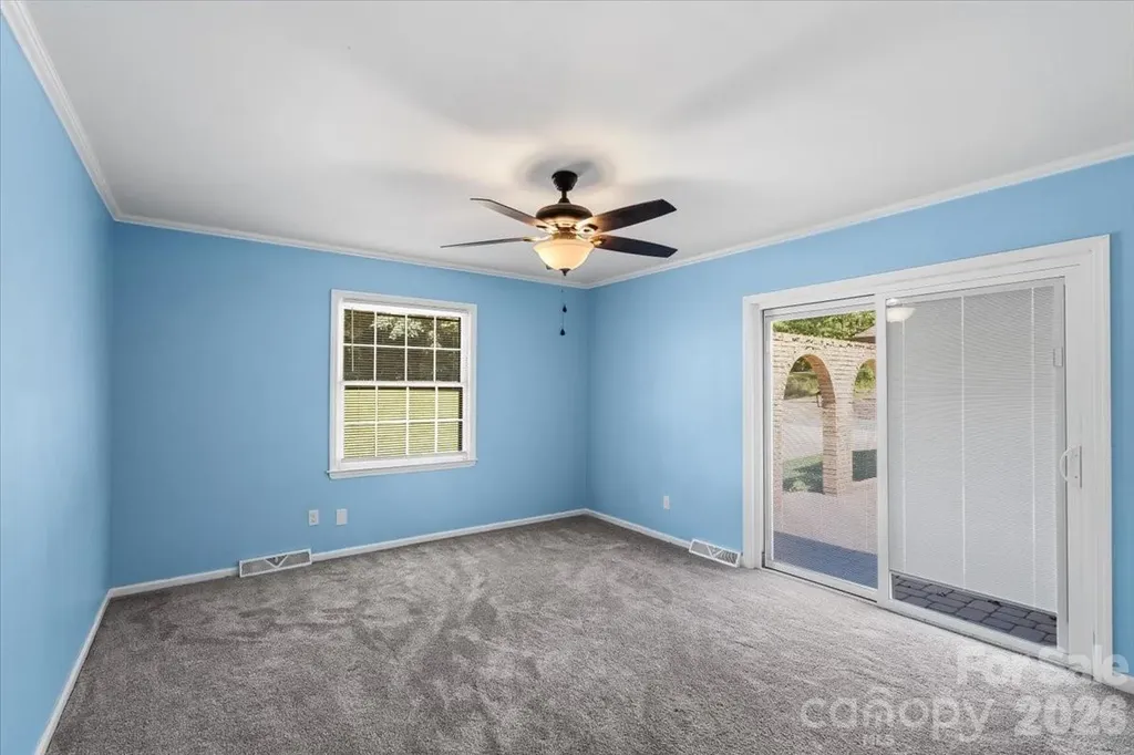 4024 Wandering Lane NE Hickory NC 28601
