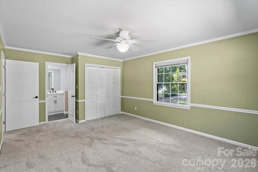 4024 Wandering Lane NE Hickory NC 28601