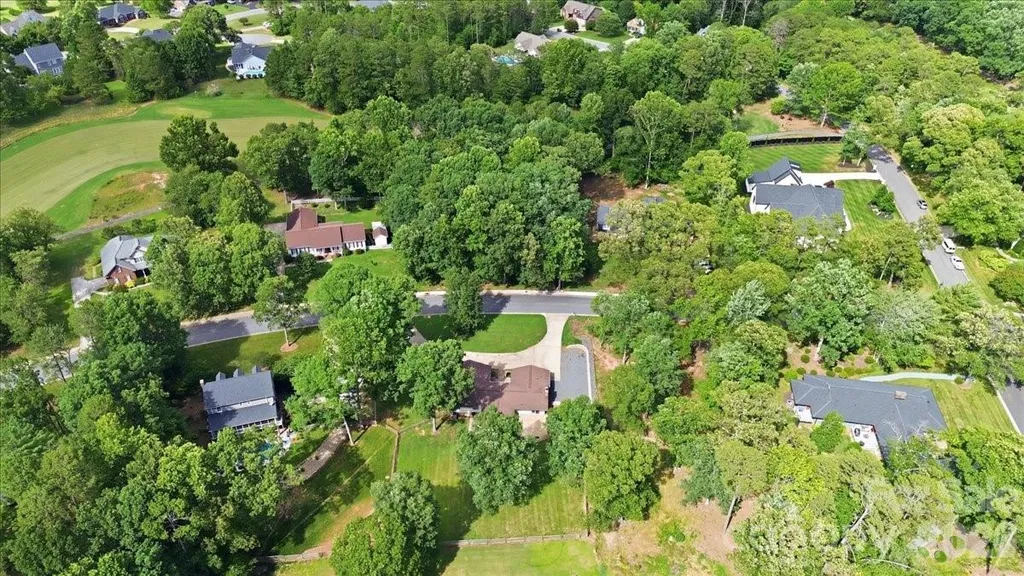 4024 Wandering Lane NE Hickory NC 28601