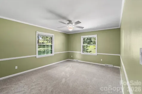 4024 Wandering Lane NE Hickory NC 28601