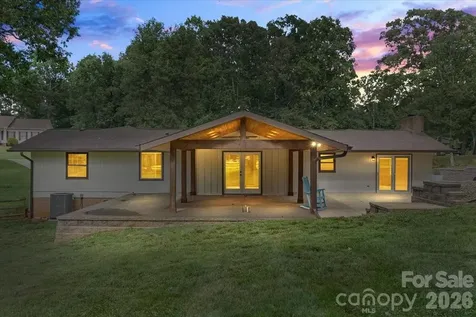 4024 Wandering Lane NE Hickory NC 28601
