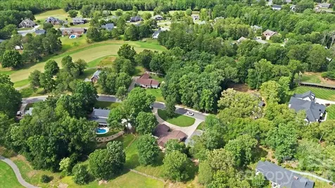 4024 Wandering Lane NE Hickory NC 28601