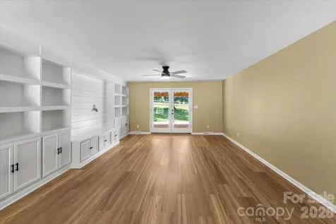 4024 Wandering Lane NE Hickory NC 28601
