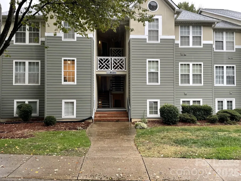 19831 Henderson Road Cornelius NC 28031