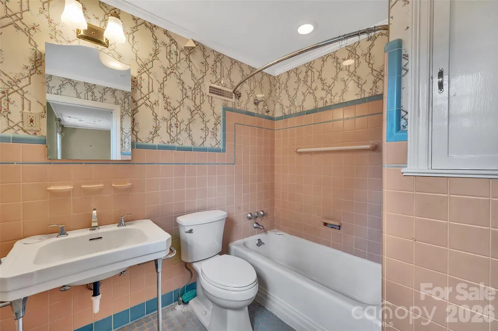 333 E Chestnut Street Troy NC 27371
