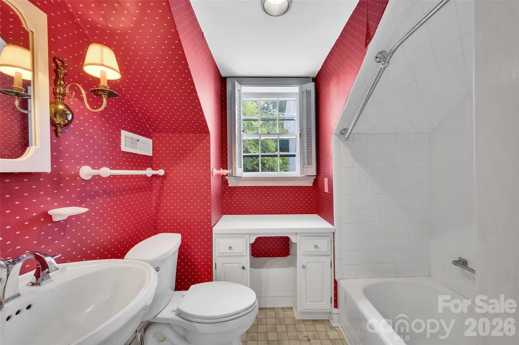 333 E Chestnut Street Troy NC 27371