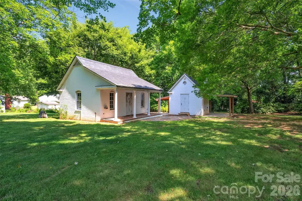 333 E Chestnut Street Troy NC 27371