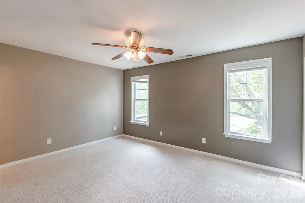 10350 Mcgoogan Lane Charlotte NC 28277