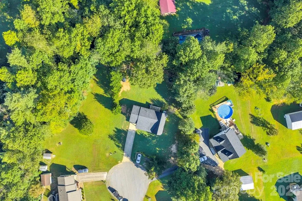 3889 Colt Court Lenoir NC 28645