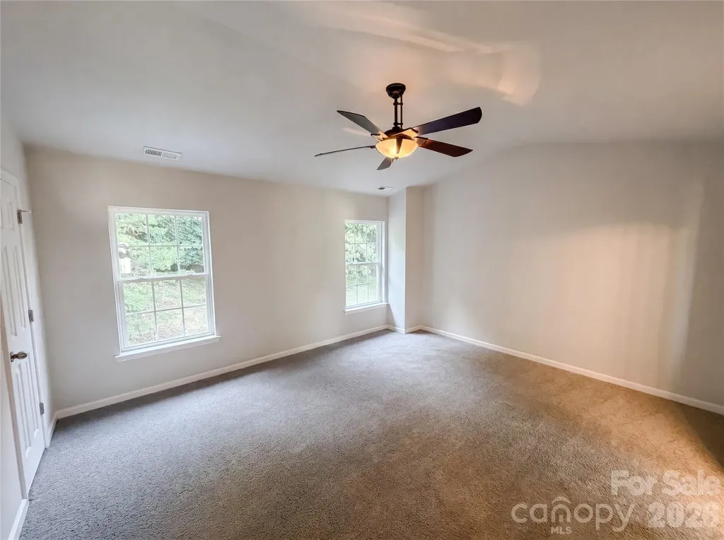 2007 Turtle Point Road Charlotte NC 28262