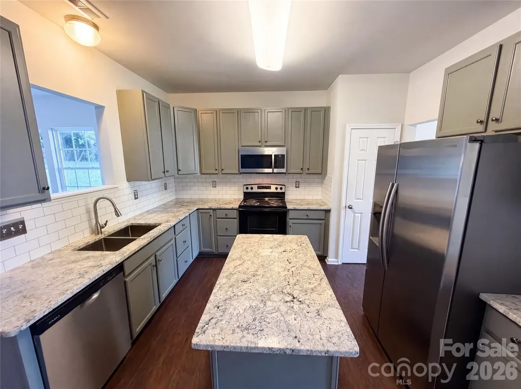 2007 Turtle Point Road Charlotte NC 28262