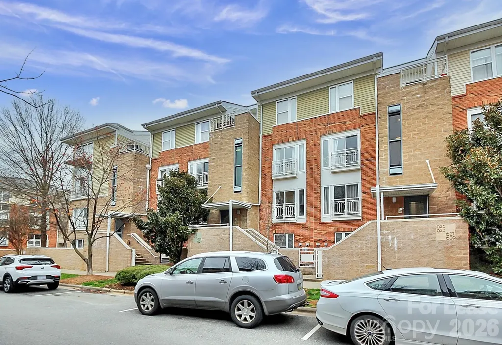 621 Raphael Place Charlotte NC 28205