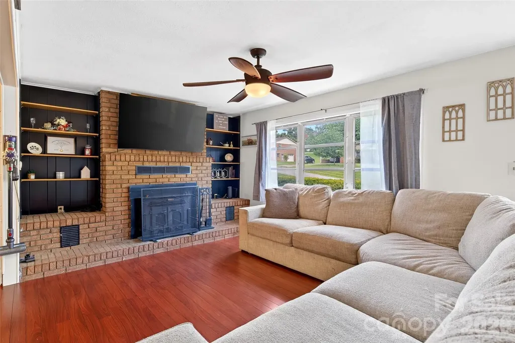 4625 Callaway Drive Valdese NC 28690