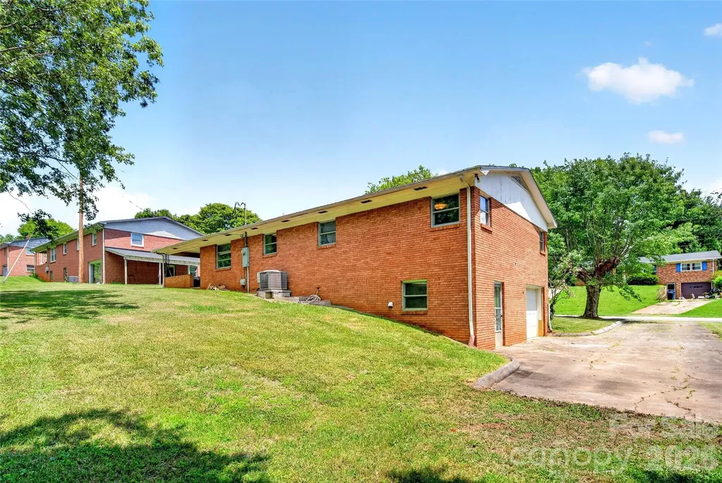 4625 Callaway Drive Valdese NC 28690