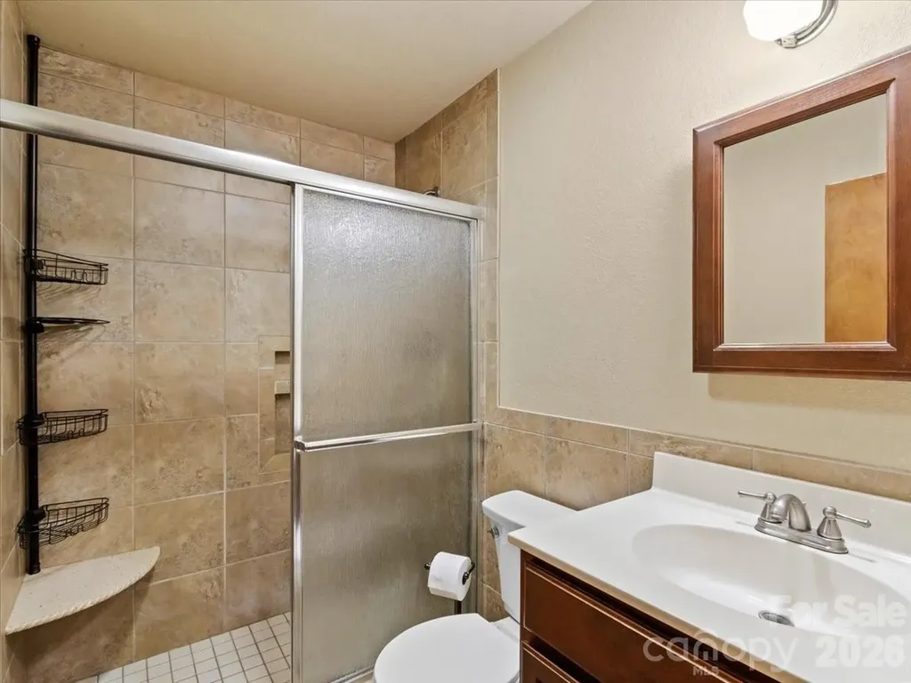 39 Hawthorne Lane Burnsville NC 28714