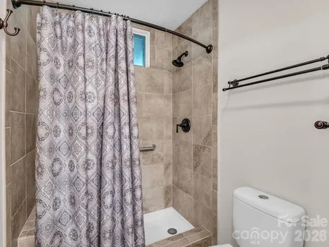 156 Deer Run Hendersonville NC 28739