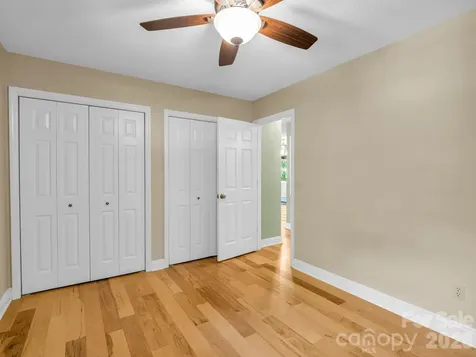 156 Deer Run Hendersonville NC 28739