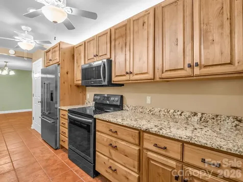 156 Deer Run Hendersonville NC 28739