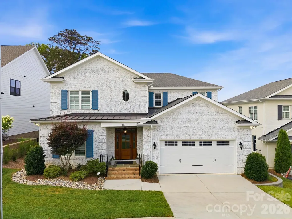 6834 Providence Lane W Charlotte NC 28226