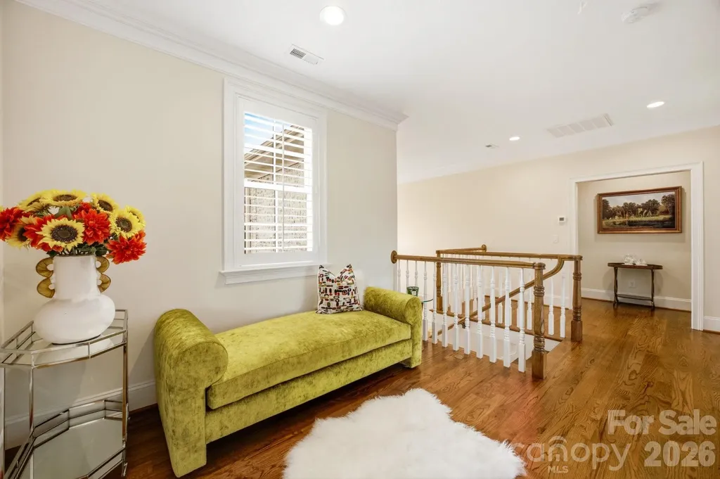 6834 Providence Lane W Charlotte NC 28226
