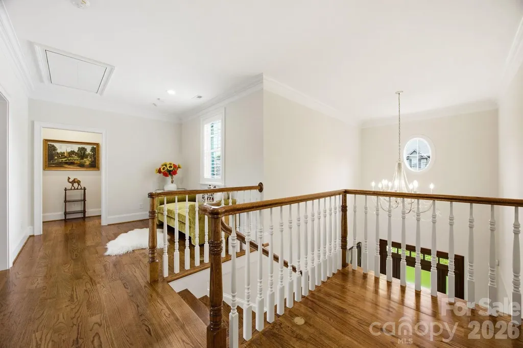 6834 Providence Lane W Charlotte NC 28226