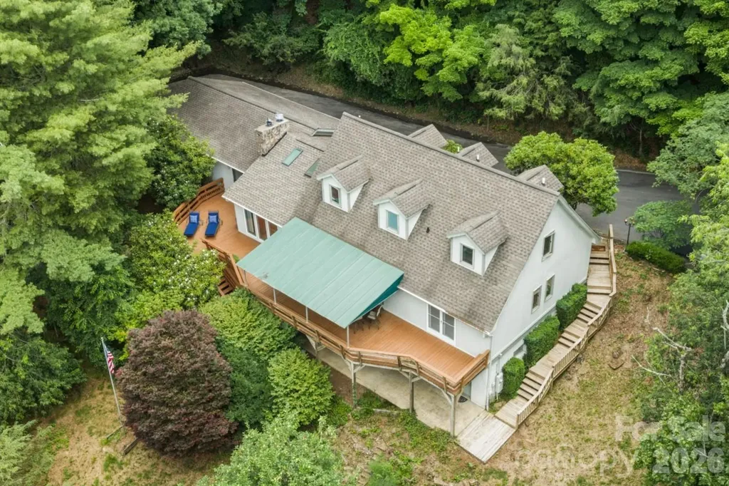 640 Knollwood Drive Boone NC 28607