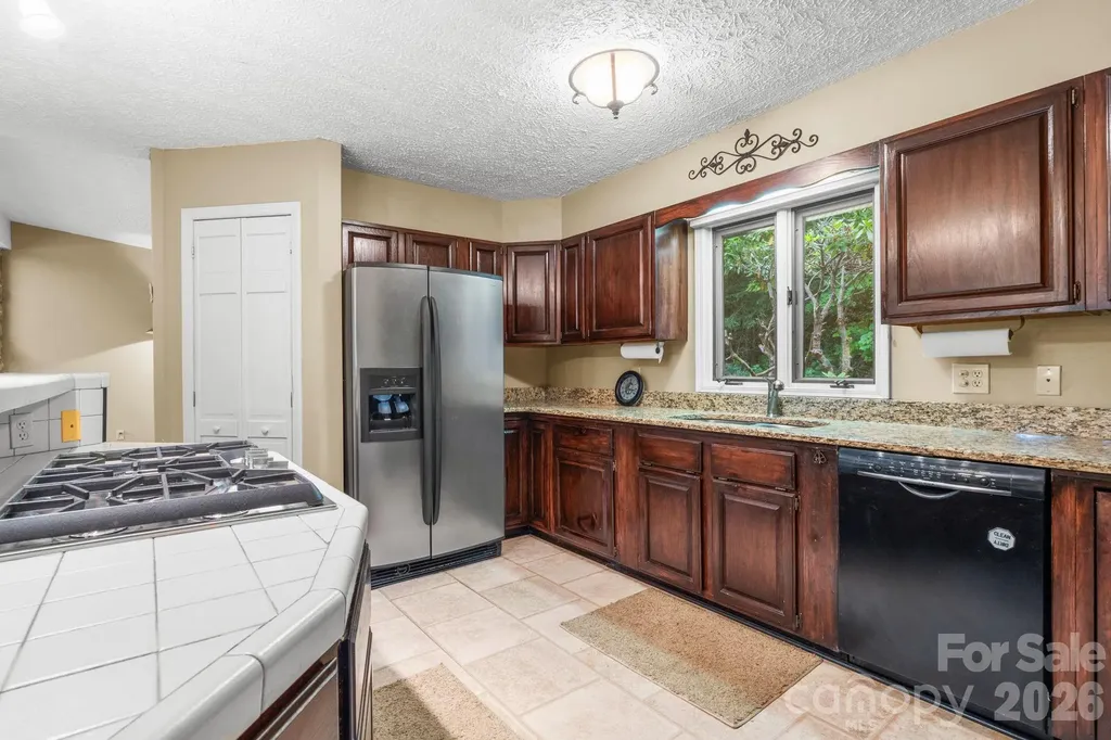 640 Knollwood Drive Boone NC 28607