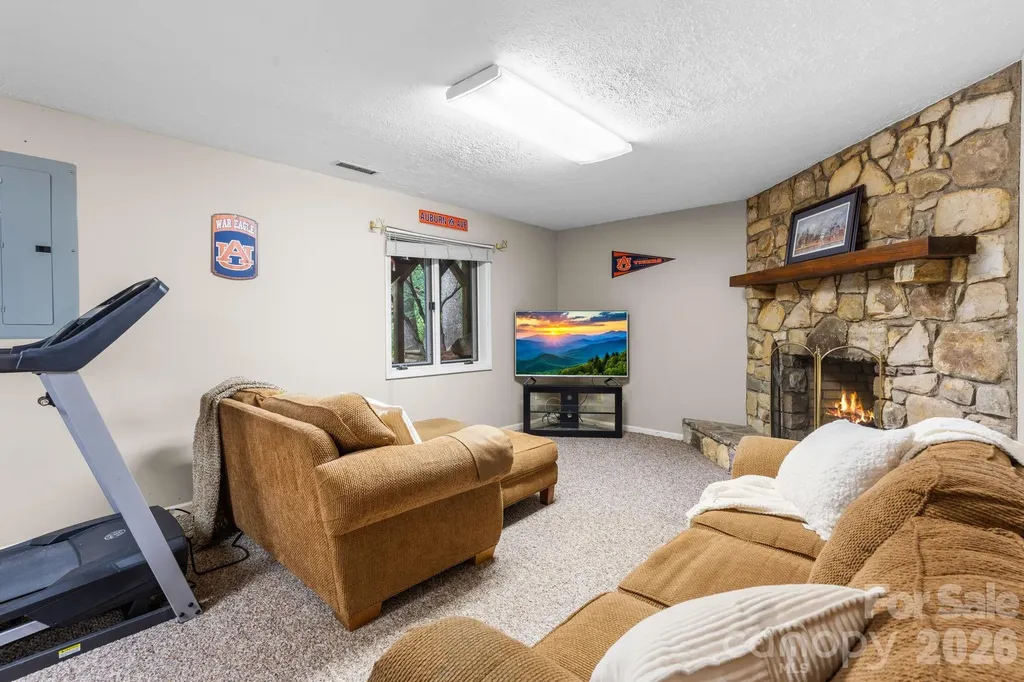 640 Knollwood Drive Boone NC 28607
