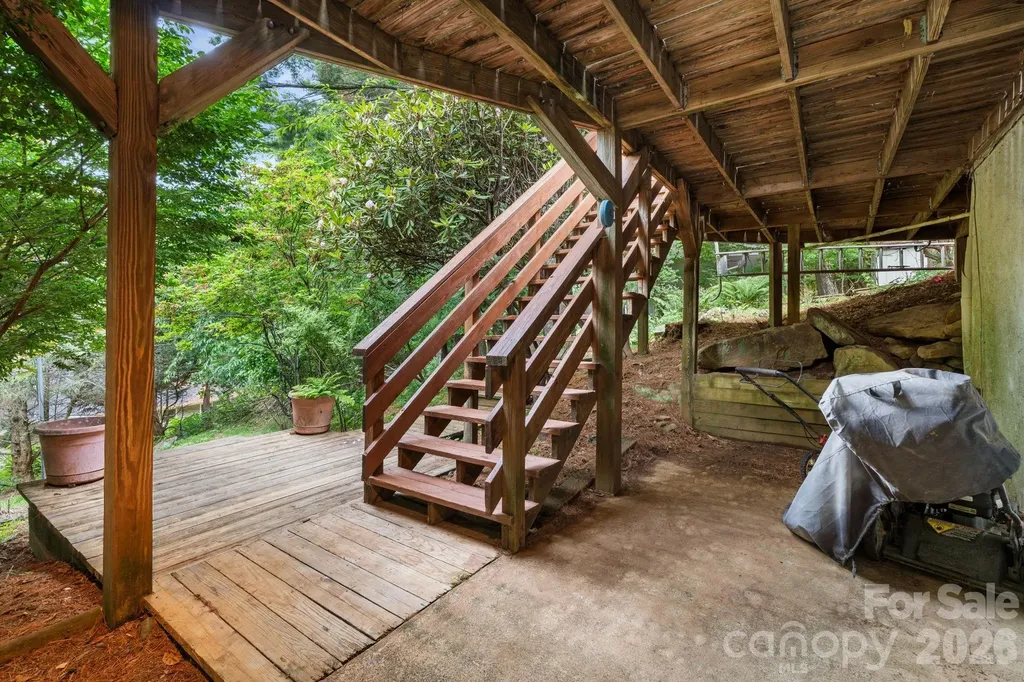 640 Knollwood Drive Boone NC 28607