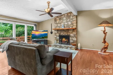 640 Knollwood Drive Boone NC 28607