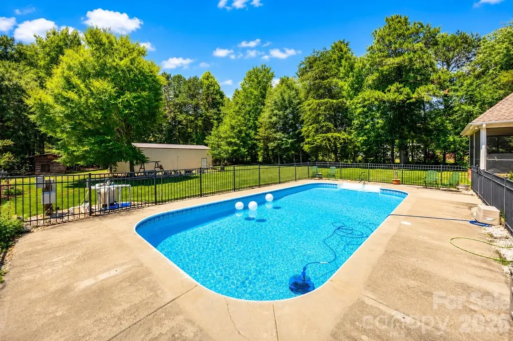 1347 Killian Road Stanley NC 28164