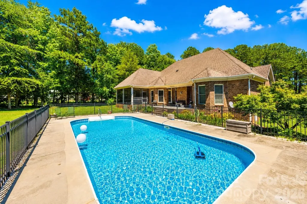 1347 Killian Road Stanley NC 28164