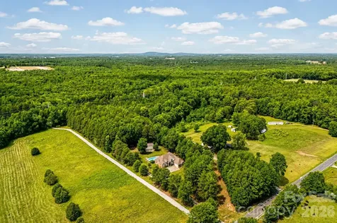 1347 Killian Road Stanley NC 28164