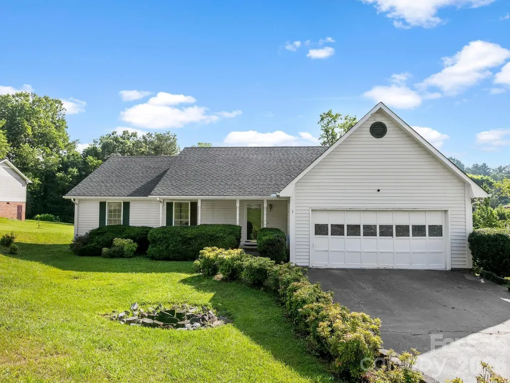 Arden NC, 1 Strathmore Drive