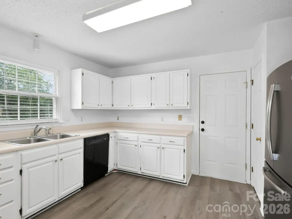 1 Strathmore Drive Arden NC 28704