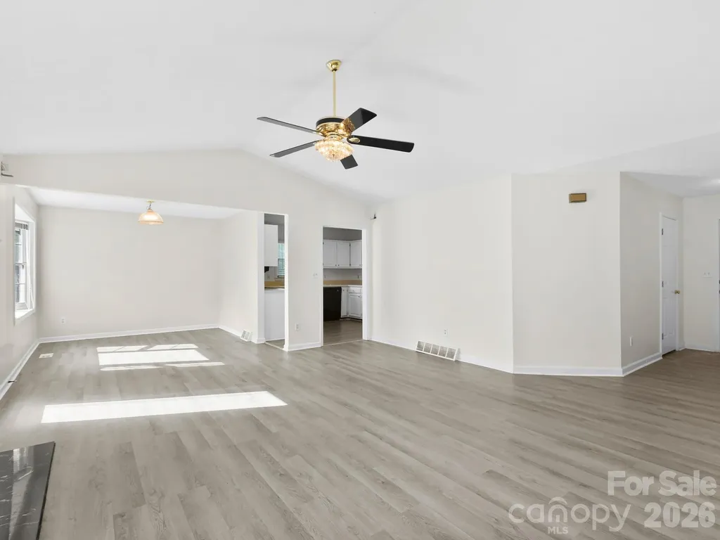 1 Strathmore Drive Arden NC 28704