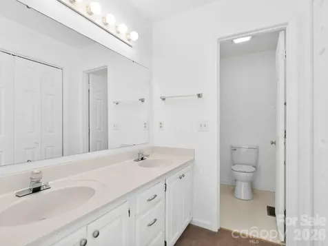 1 Strathmore Drive Arden NC 28704