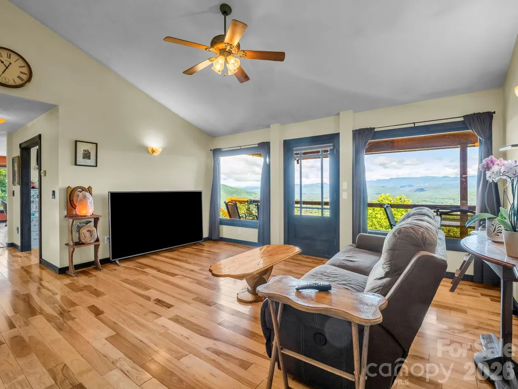 1025 Jeter Mountain Road Penrose NC 28766