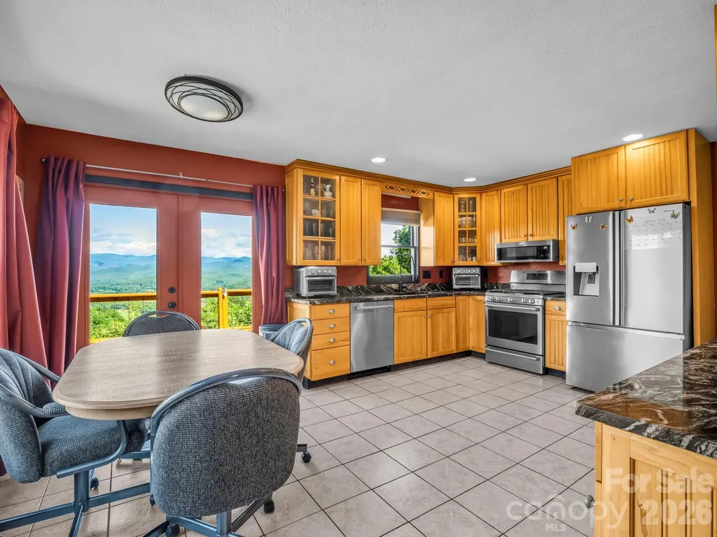1025 Jeter Mountain Road Penrose NC 28766