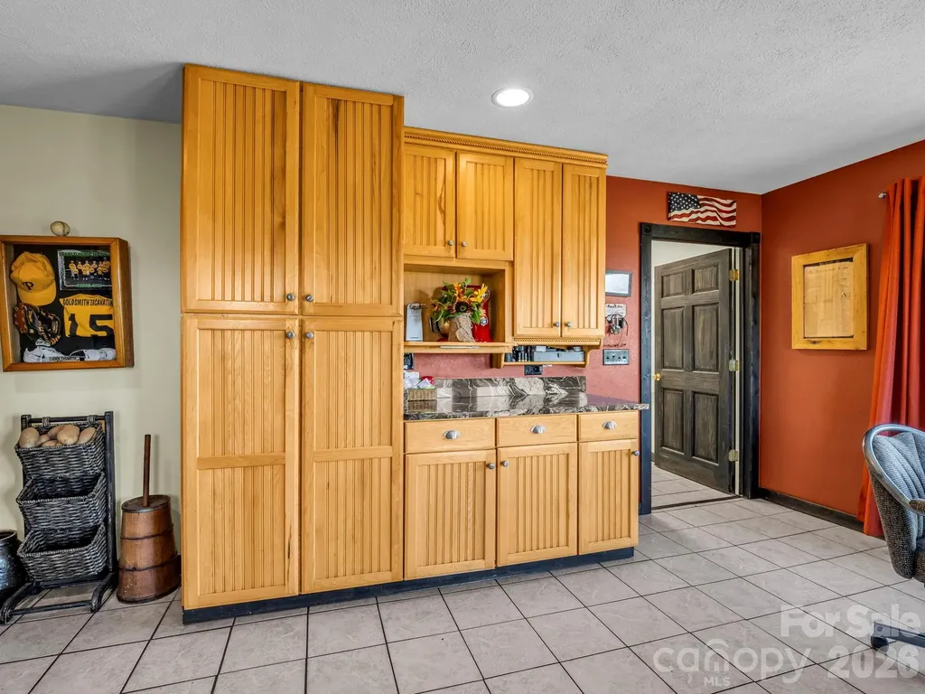 1025 Jeter Mountain Road Penrose NC 28766