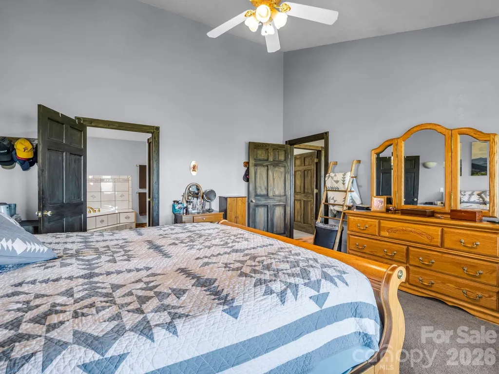 1025 Jeter Mountain Road Penrose NC 28766