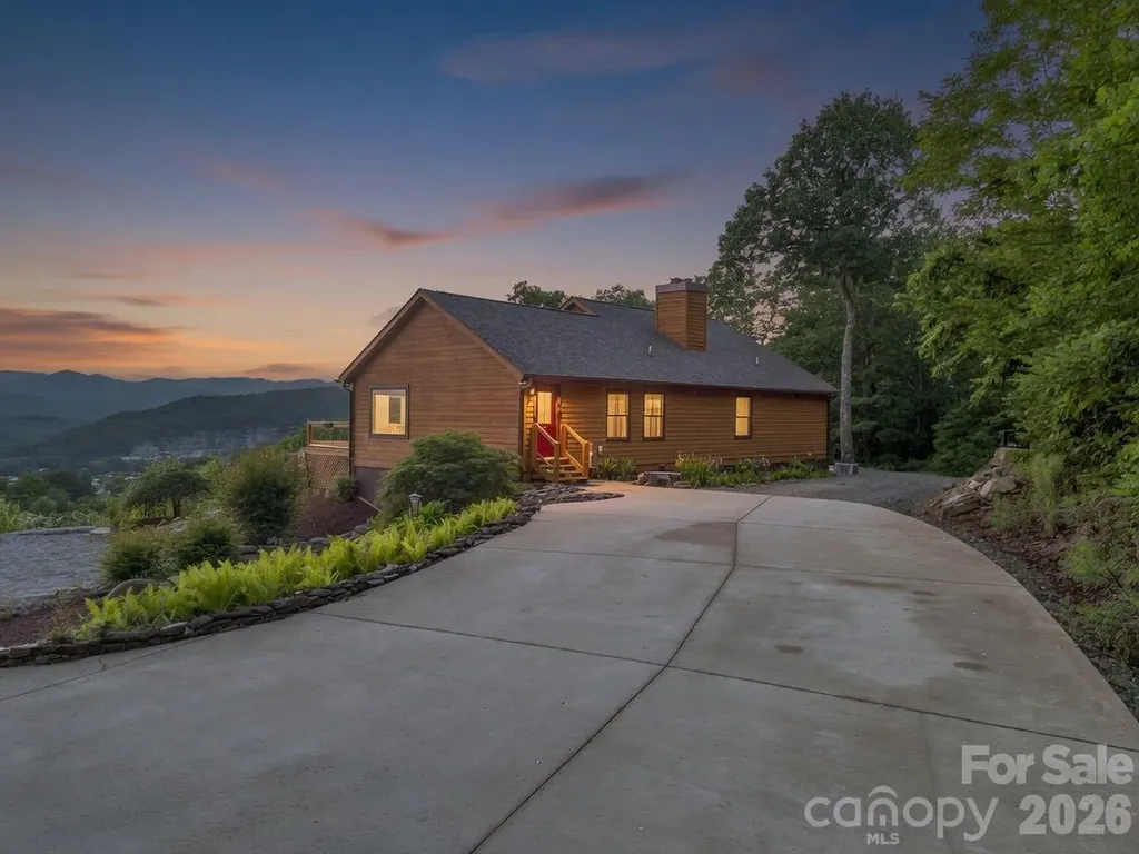 1025 Jeter Mountain Road Penrose NC 28766