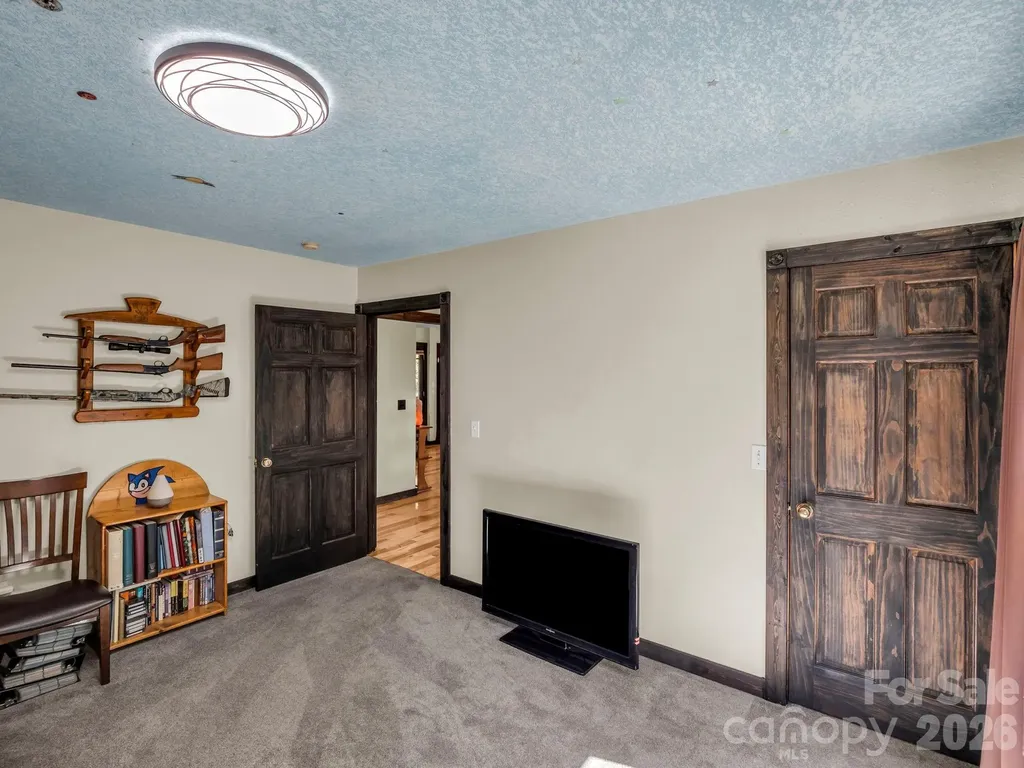 1025 Jeter Mountain Road Penrose NC 28766
