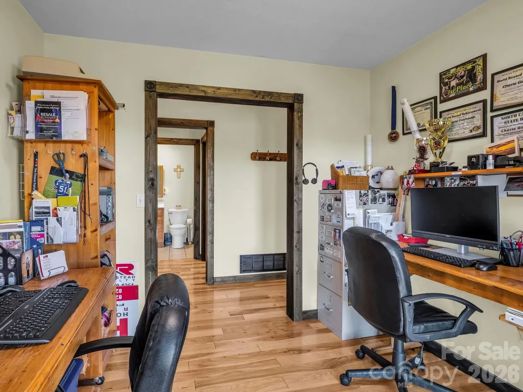 1025 Jeter Mountain Road Penrose NC 28766