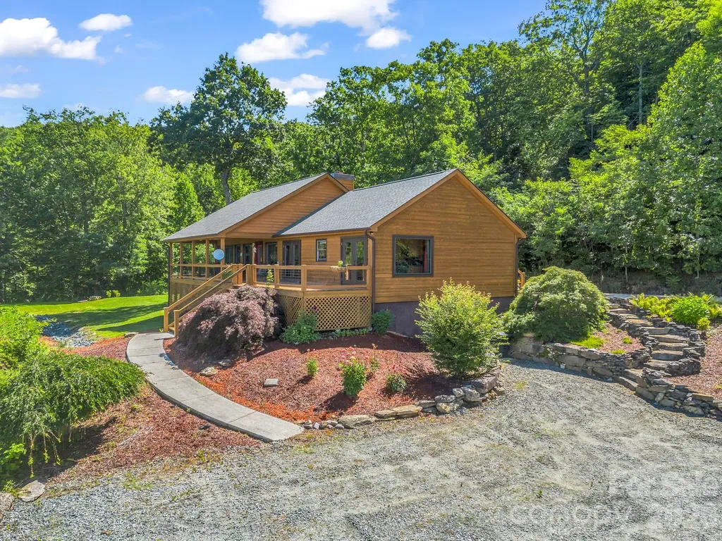 1025 Jeter Mountain Road Penrose NC 28766