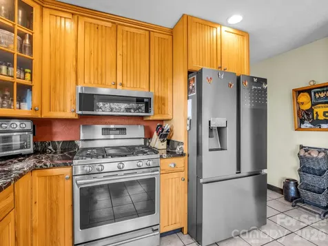 1025 Jeter Mountain Road Penrose NC 28766