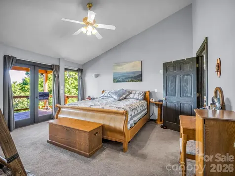 1025 Jeter Mountain Road Penrose NC 28766