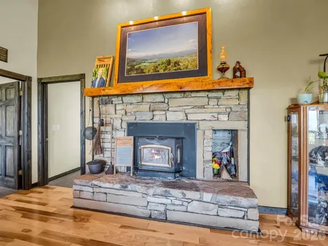 1025 Jeter Mountain Road Penrose NC 28766