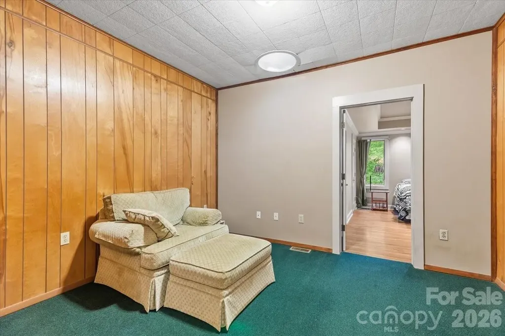 196 E French Broad Street Brevard NC 28712